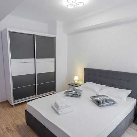 Moonlight Sky Mamaia Apartment Dış mekan fotoğraf